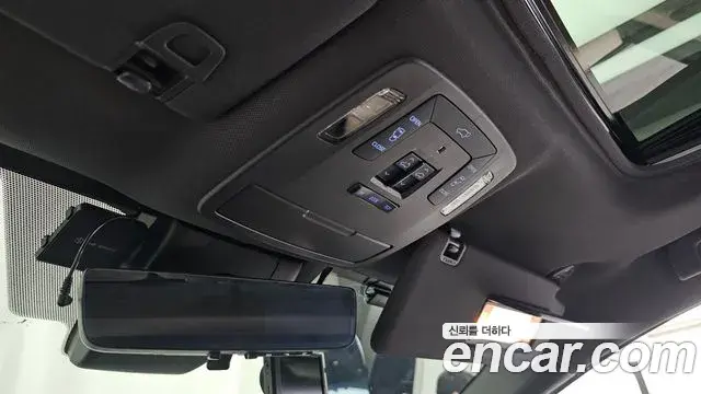 Toyota Sienna 2024 — Şəkil 19/38