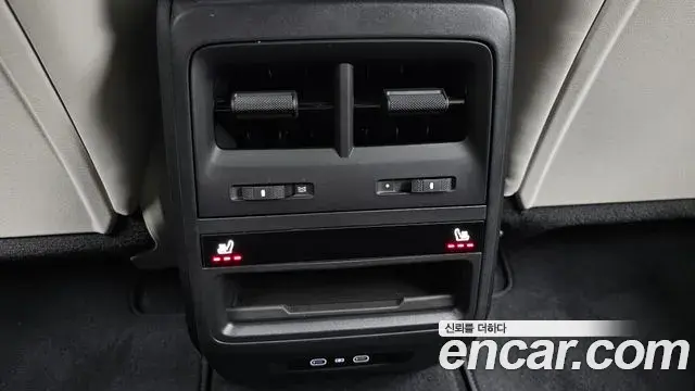 Porsche Macan EV 2025 — ფოტო 2/21