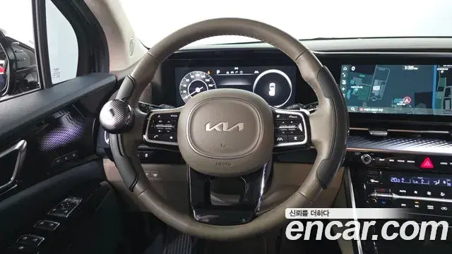 Kia Carnival 2022 — Фото 13/20