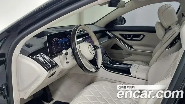 Mercedes-Benz S-Class 2021 — Photo 13/18