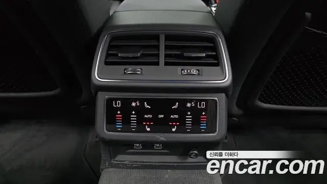Audi A6 2021 — Фото 17/20