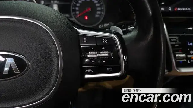 Kia Sorento 2020 — Фото 17/20