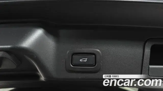 Land Rover Range Rover Evoque 2019 — Photo 10/20