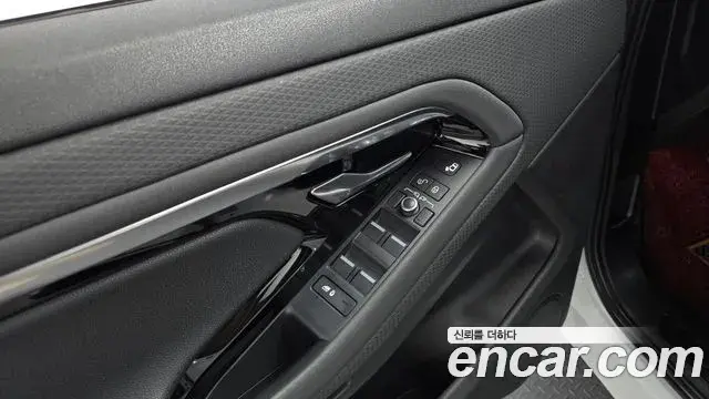 Land Rover Range Rover Evoque 2019 — Photo 16/20