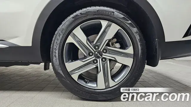 Kia Sorento 2023 — Şəkil 30/35