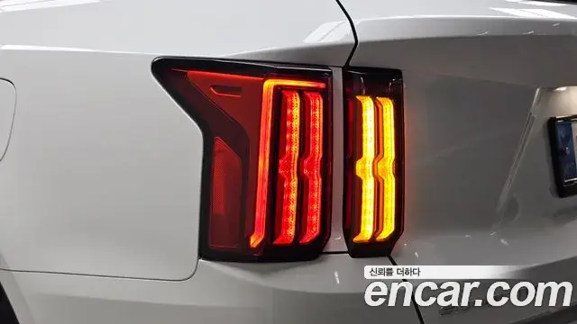Kia Sorento 2023 — Şəkil 34/35