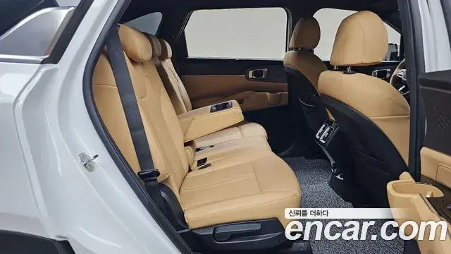 Kia Sorento 2023 — Şəkil 2/35