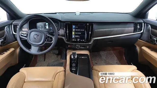 Volvo S90 2021 — ფოტო 33/35