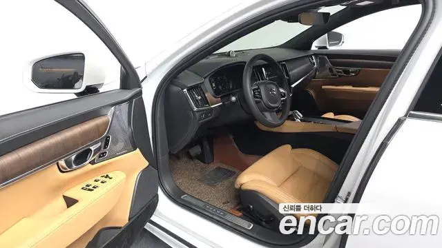 Volvo S90 2021 — ფოტო 25/35