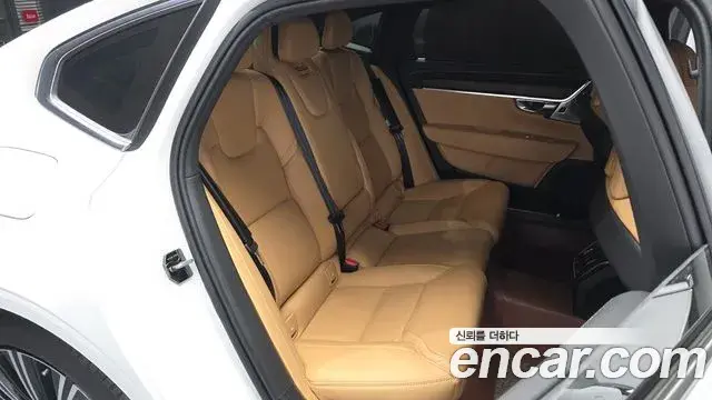 Volvo S90 2021 — ფოტო 34/35