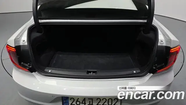 Volvo S90 2021 — ფოტო 24/35