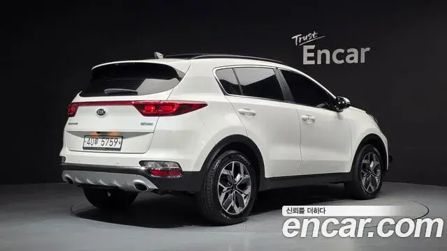 Kia Sportage The Bold 2018 — Фото 1/20