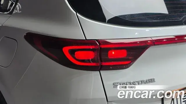 Kia Sportage The Bold 2018 — Photo 14/42