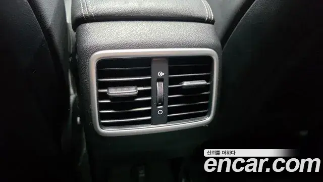 Kia Sportage The Bold 2018 — Photo 31/42