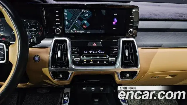 Kia Sorento 2021 — Фото 16/20