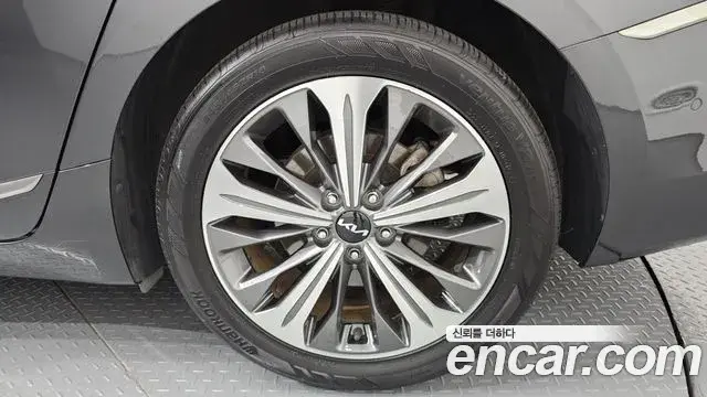 Kia K8 2021 — Şəkil 21/36