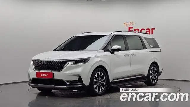 Kia Carnival 2023 — Фото 1/20
