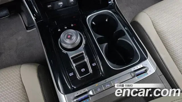 Kia Carnival 2023 — Фото 9/20