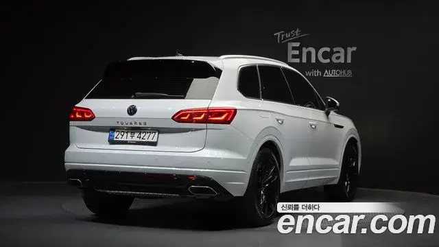 Volkswagen Touareg 2023 — Photo 16/37
