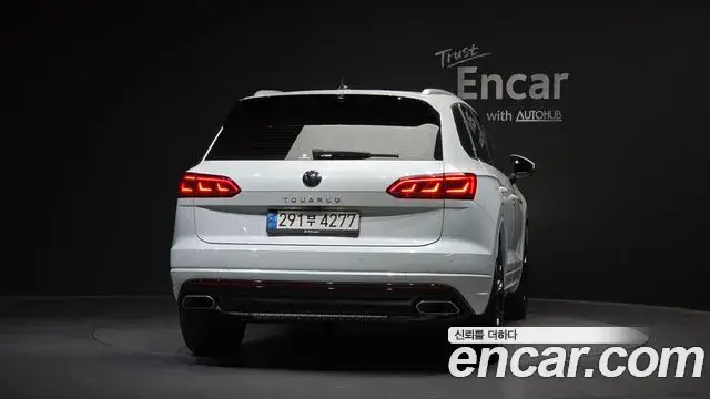 Volkswagen Touareg 2023 — Photo 5/37