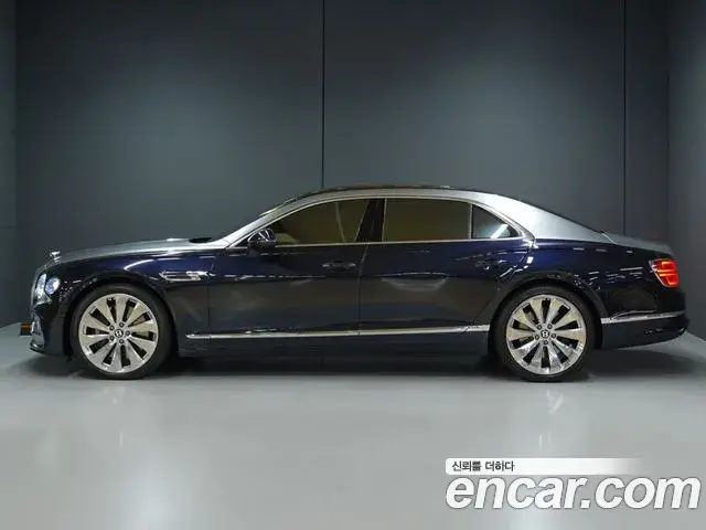 Bentley Flying Spur 2022 — Şəkil 11/20