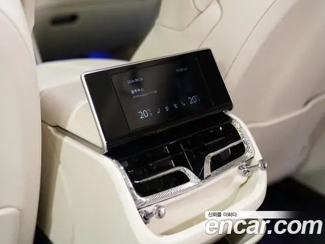 Bentley Flying Spur 2022 — Şəkil 19/20