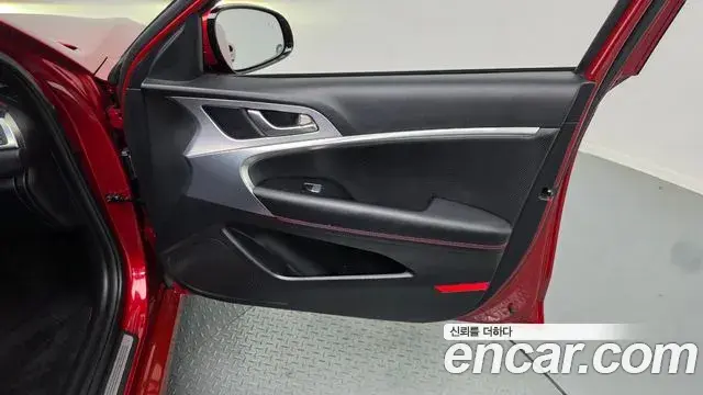 Genesis G70 2019 — Şəkil 17/33