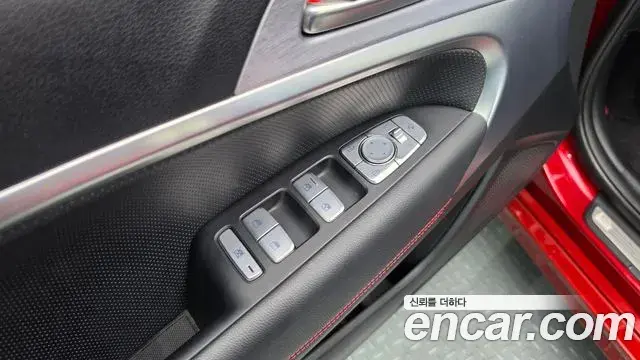 Genesis G70 2019 — Şəkil 8/33