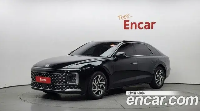 Hyundai Grandeur 2023 — Фото 1/20