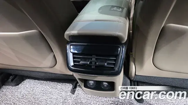 Kia K8 2021 — Photo 16/37