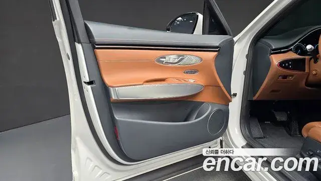 Genesis GV70 2022 — Şəkil 12/31