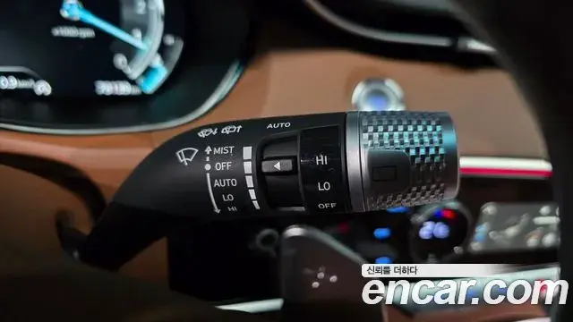 Genesis GV70 2022 — Şəkil 22/31