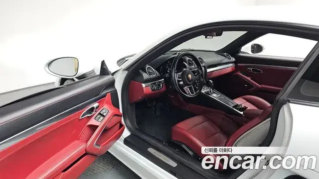 Porsche 718 Cayman 2020 — Photo 2/32