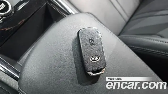 Kia K5 2021 — Фото 19/20