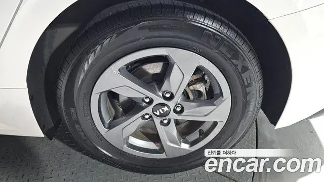 Kia K5 2021 — Photo 20/34