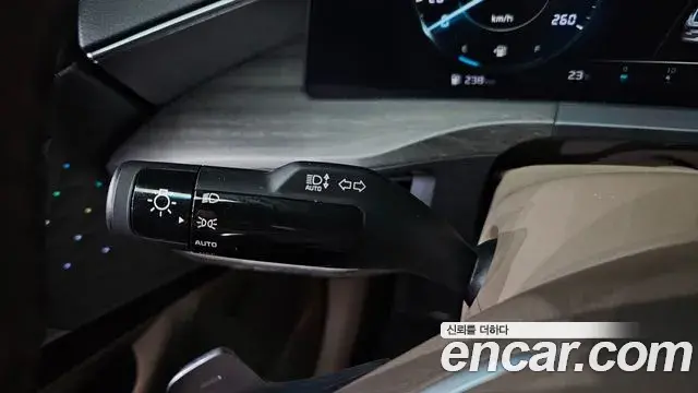 Kia K8 2022 — Photo 7/32