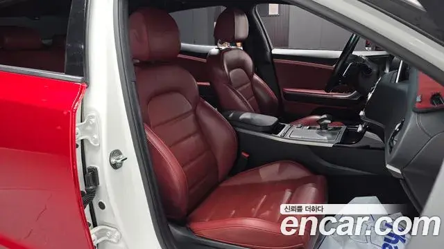 Kia Stinger 2020 — Photo 14/34