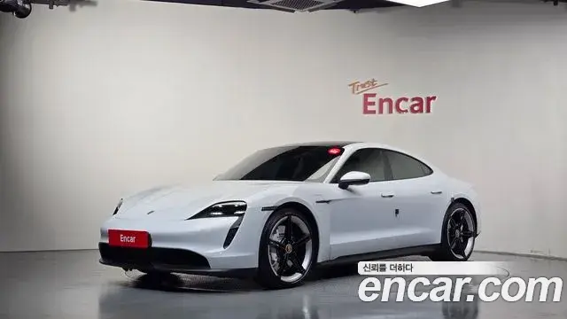 Porsche Taycan 2021 — Şəkil 13/36