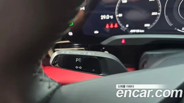 Porsche Taycan 2021 — Şəkil 12/36