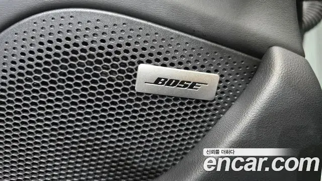 Porsche Taycan 2021 — Şəkil 30/36