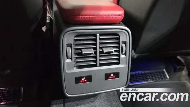 Porsche Taycan 2021 — Şəkil 7/36