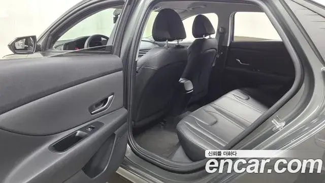 Hyundai Avante 2022 — Photo 12/20