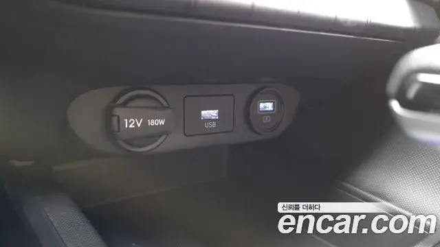 Hyundai Avante 2022 — Photo 13/20