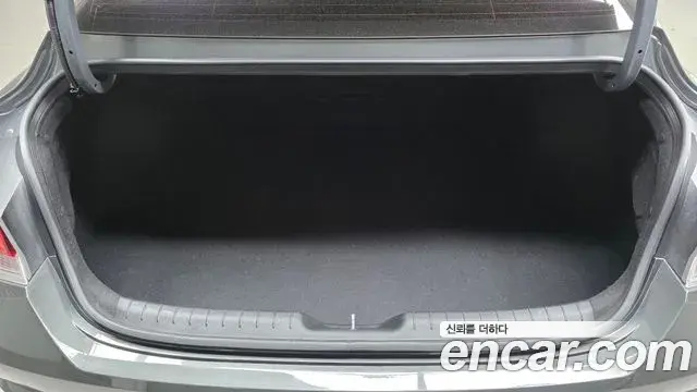 Hyundai Avante 2022 — Photo 16/20