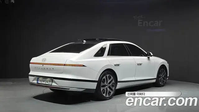 Hyundai Grandeur 2023 — Фото 2/20