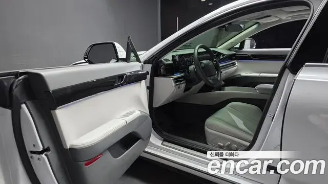 Hyundai Grandeur 2023 — Фото 10/20