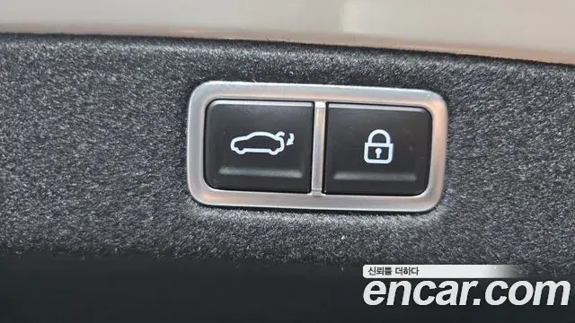 Hyundai Grandeur 2023 — Фото 20/20