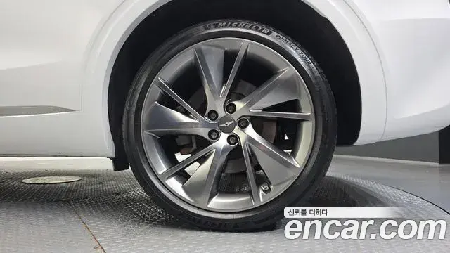 Genesis GV70 2021 — Şəkil 35/40