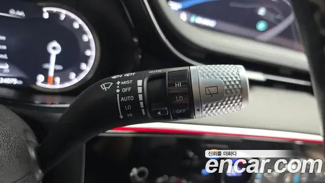 Genesis GV70 2021 — Şəkil 34/40
