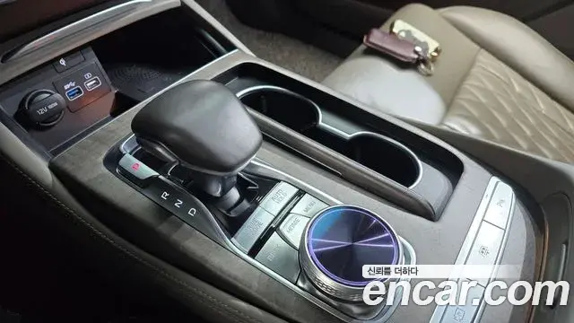 Kia The K9 2022 — Photo 9/37